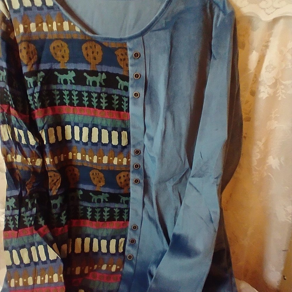 NIB  New Chic blue long sleeve top primitive design sz XL corduroy back